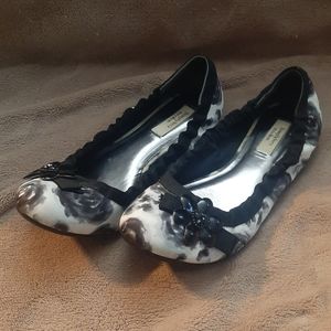 ✔️ Simply Vera flats size 7.5